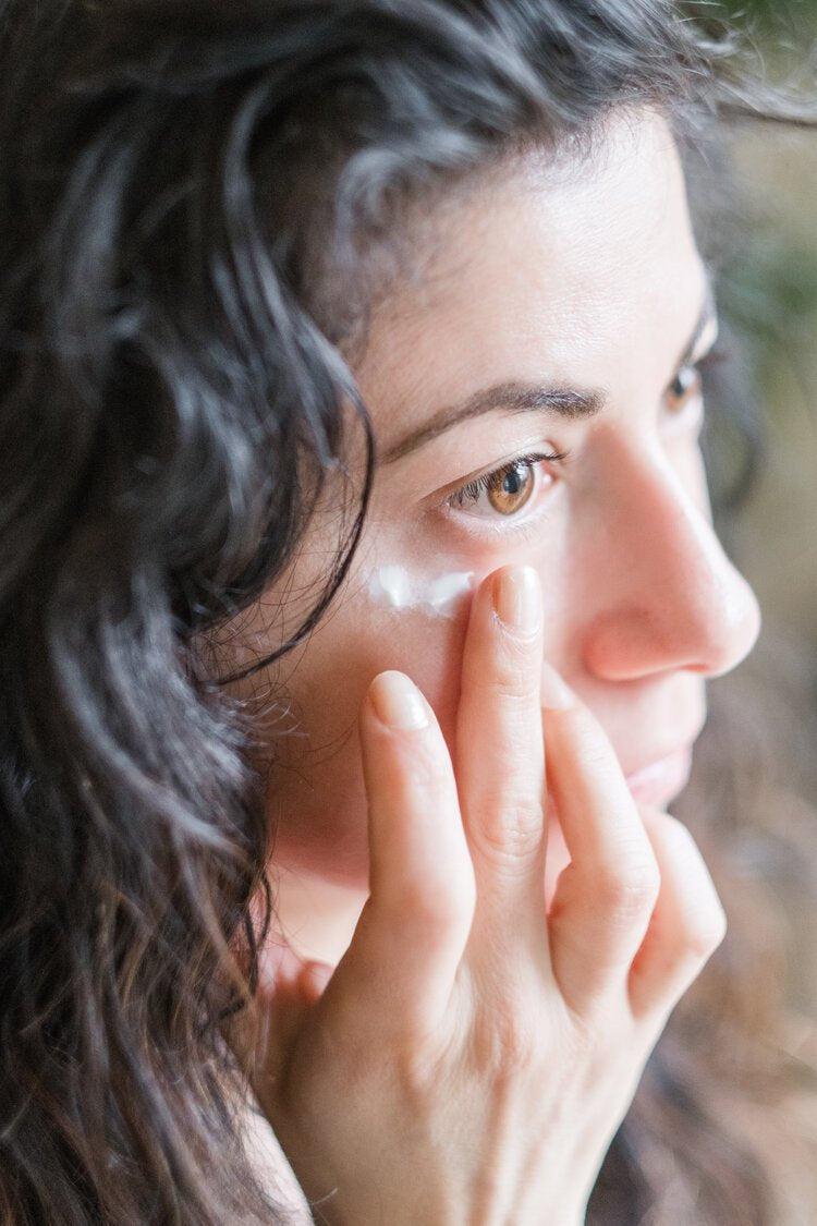 CAN I USE MY MOISTURIZER INSTEAD OF AN EYE CREAM?